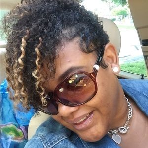 Meet your Posher, Ericka